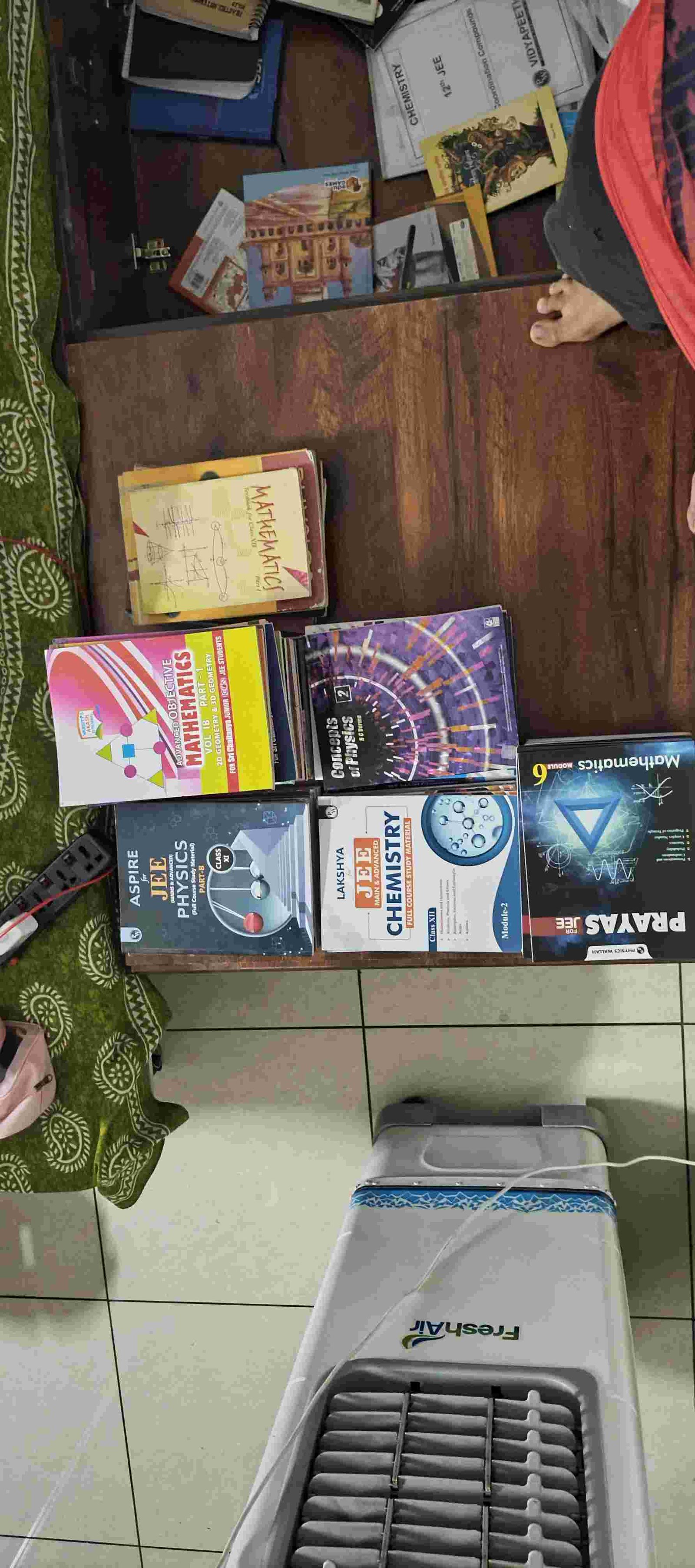 11th and 12th JEE chaitanya and ow modules.