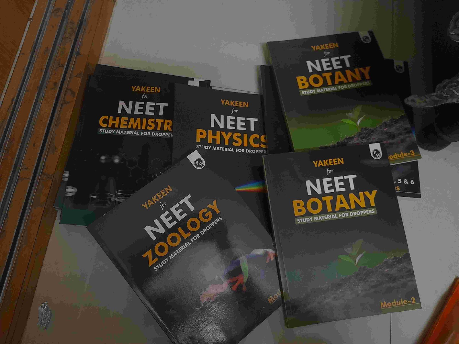PW YAKEEN NEET MODULES 2023-24 EDITION
